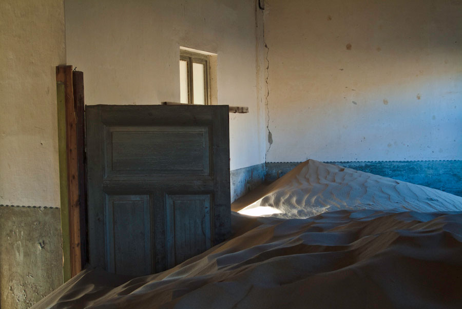 "Time changes things", Kolmanskop